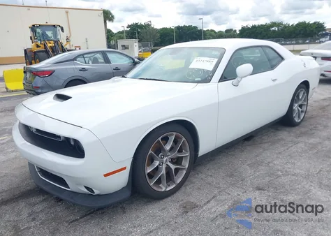 2022 Dodge Challenger Gt z USA, uszkodzony, nr VIN 2C3CDZJG8NH247050